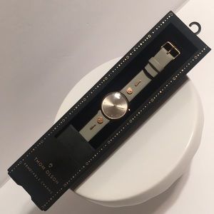 ✨THOM OLSON  WATCH✨